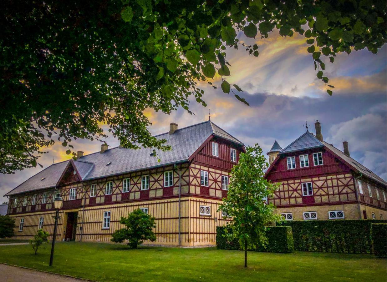 Hotel Bernstorff Castle 3*